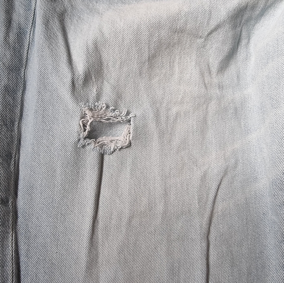 Abercrombie & Fitch  Distressed Boyfriend Ankle Length Light Wash Denim Overalls - Picture 9 of 11